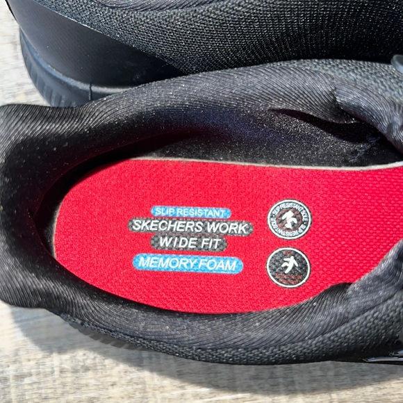 SOLD SOLD SOLD 👟Skechers 👟WORK Wide Fit Slip Resistant Slip On SneakersSize 8 - Picture 9 of 10